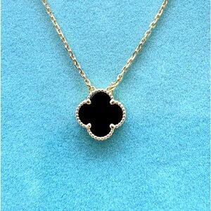 **SOLD** Elegant 10k Yellow Gold Black Clover Pendant Necklace